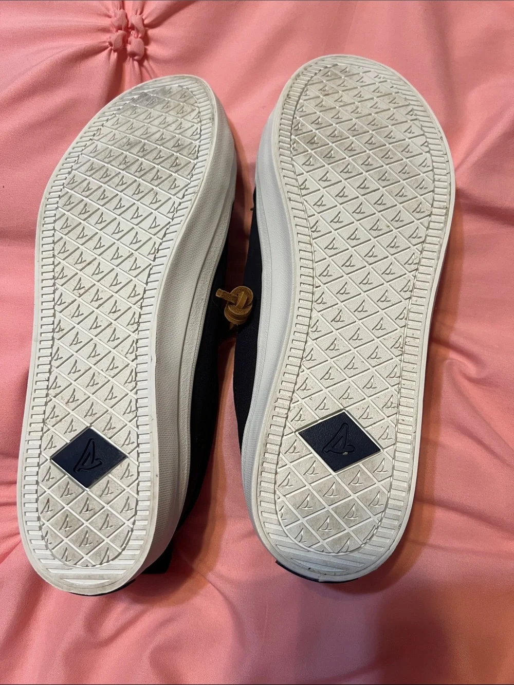 Sperry Black Crest vibe Sneakers with Brown Laces
